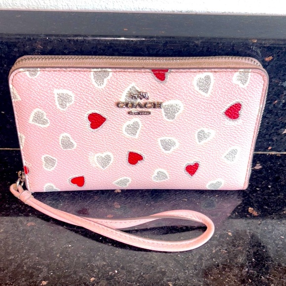 Coach Pink Wristlet with Heart Design. EUC, no callouts - Picture 1 of 12